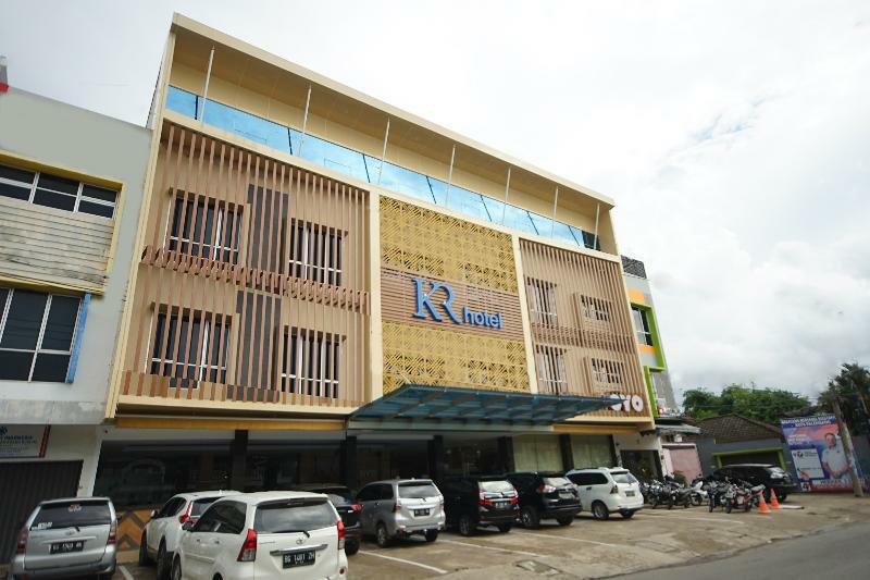 Oyo 344 Kr Hotel Palembang Exterior photo